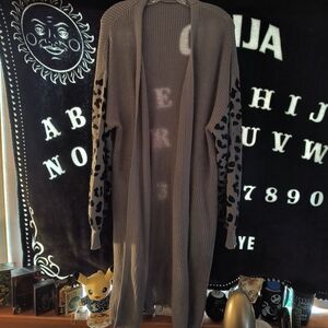 Long Open-Front Womens Cardigan Sweater in Grey with Leopard-Print Sleeve